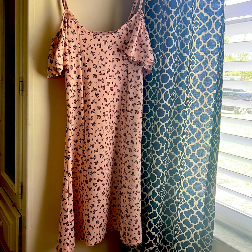 I bought this in Italy! Its brand New never wore! Size:XS